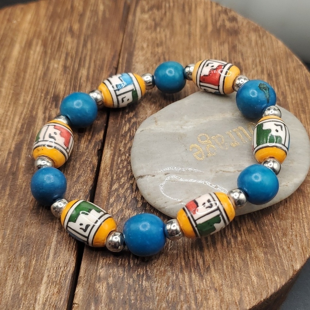 B2825 old‎ world charm bracelet